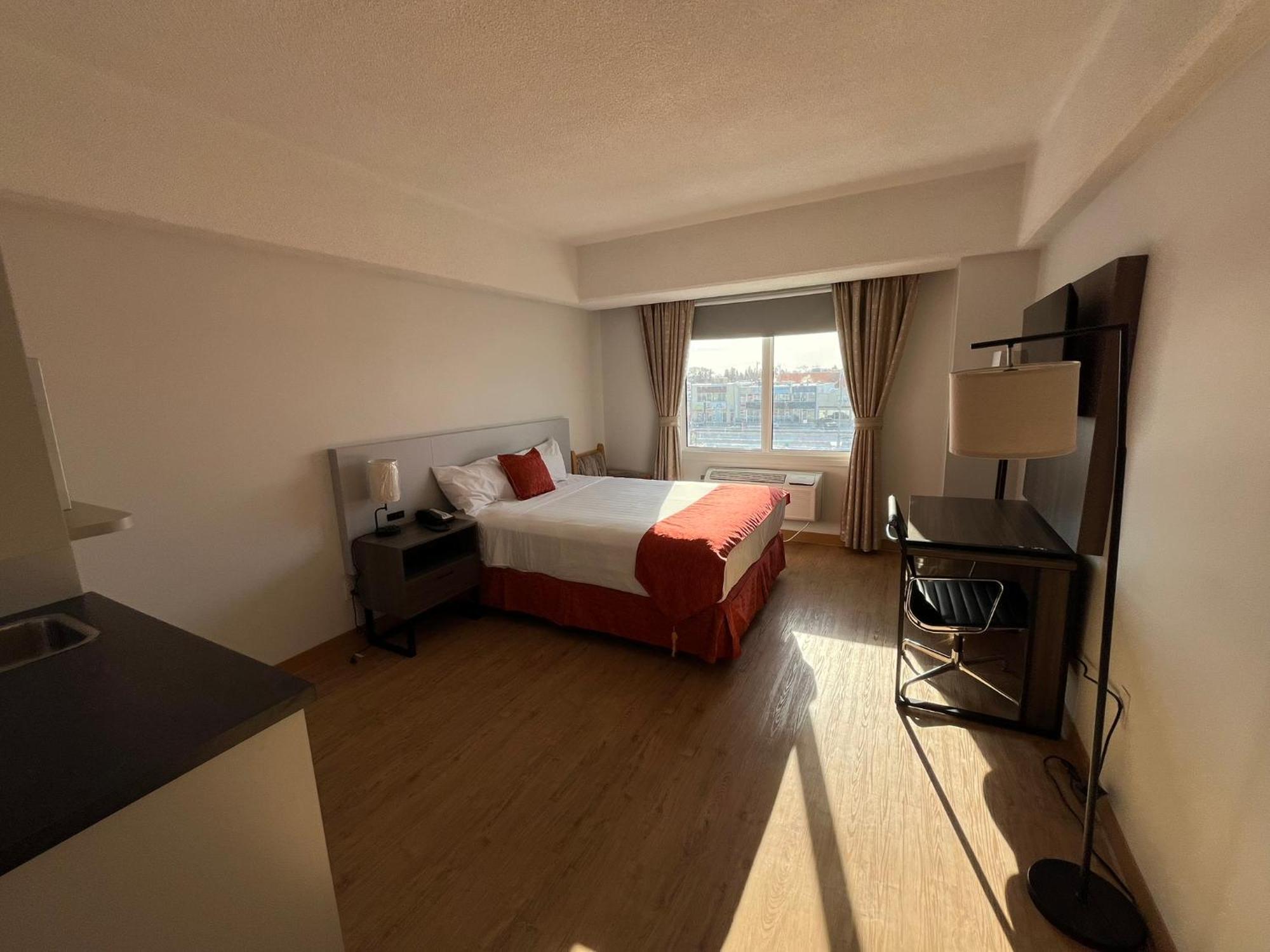 The Lodge Inn Edmonton Bagian luar foto